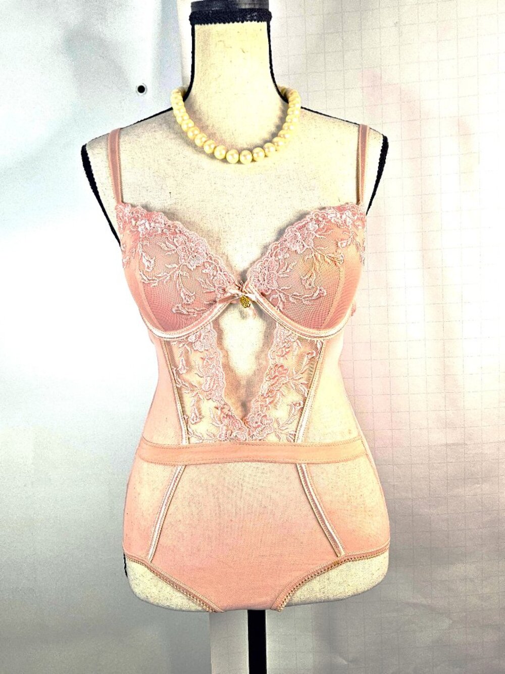 Daisy Fuentes Babydoll Pink SZ S Push-Up Mesh Lace Teddy. Keyhole back 2 Snaps